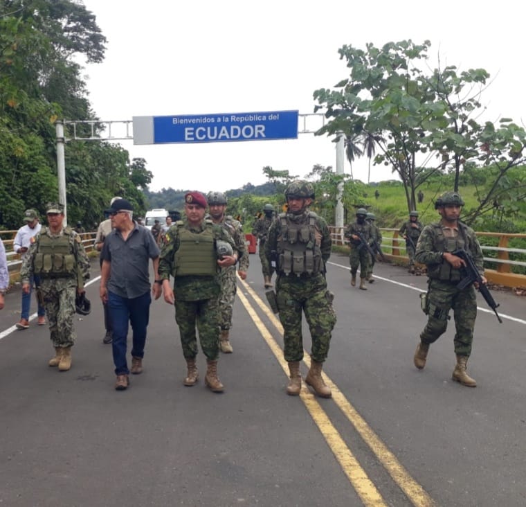 Altos Mandos Militares De Ecuador Y Colombia Se Reunir N El Diario La Hora