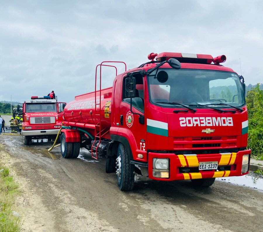 El Cuerpo de Bomberos de Esmeraldas está impedido de retirar Autobomba