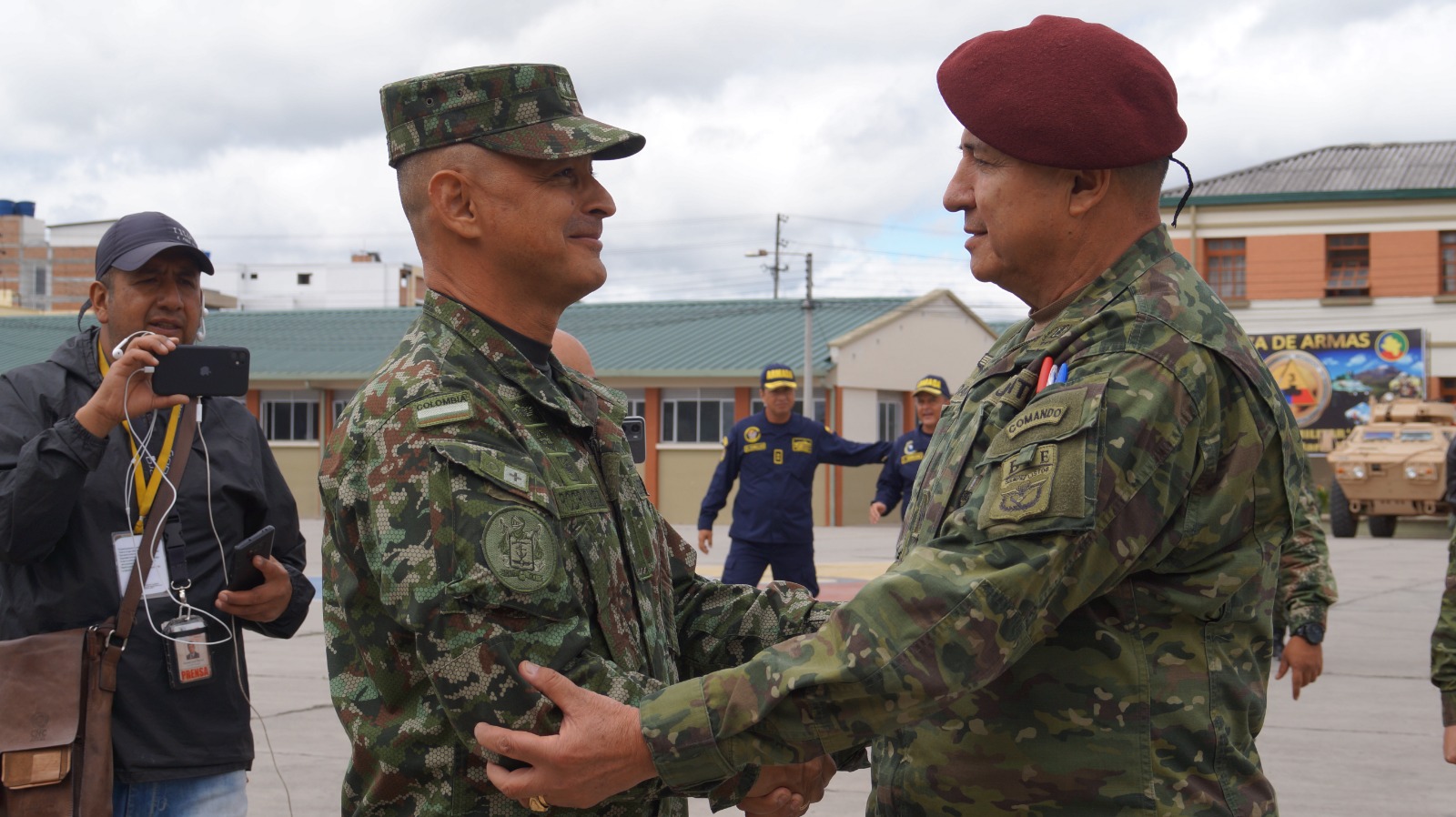 Fuerzas Armadas De Ecuador Y Colombia Evalúan Y Planifican Nuevas Operaciones Militares En La 3862