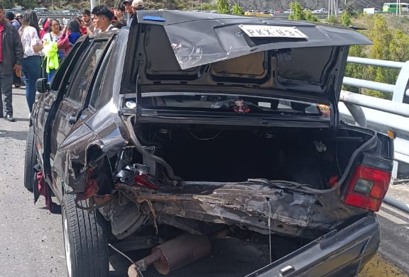 Así quedó el vehículo de Daniel Vasco tras el accidente.