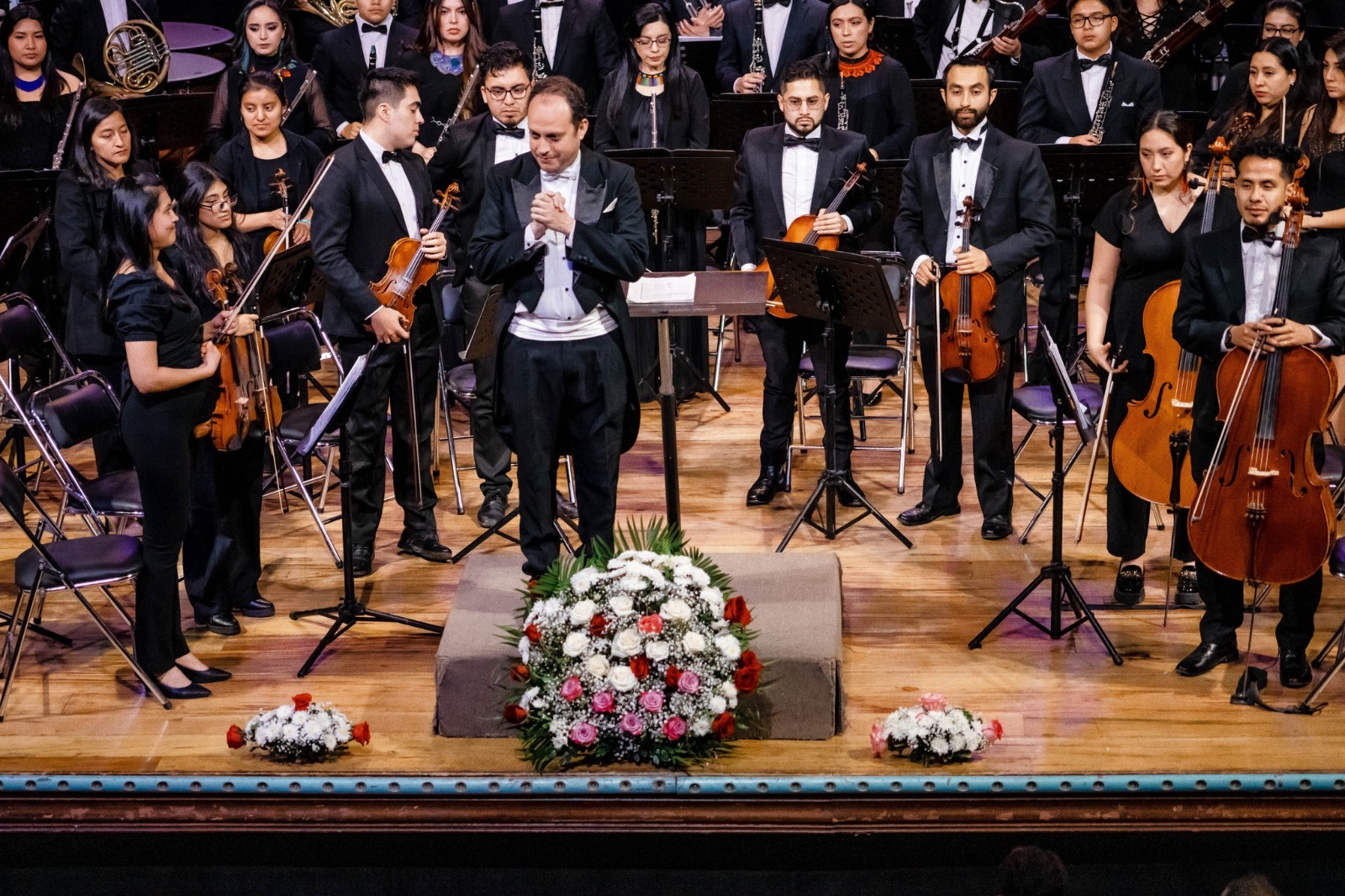 Lojano apoya a tu Orquesta Sinfónica Municipal rumbo a Corea del Sur