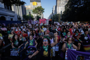 Lula califica de ‘locura’ proyecto de ley que equipara al aborto con el homicidio