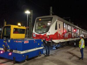 Quito: tren del metro que se descarriló en noviembre fue reparado y regresará próximamente a labores