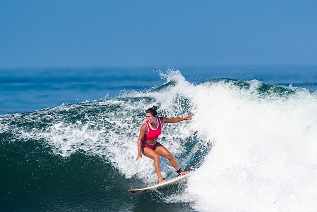 Surf. Susana Berrezueta - La comunidad es caracterizada por sus surfistas profesionales