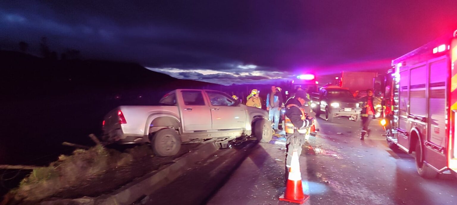 Accidente En La Panamericana Sur Deja Dos Heridos Diario La Hora